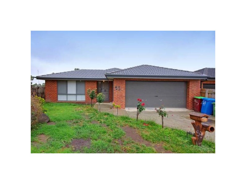 53 Oakland Drive, Hampton Park VIC 3976