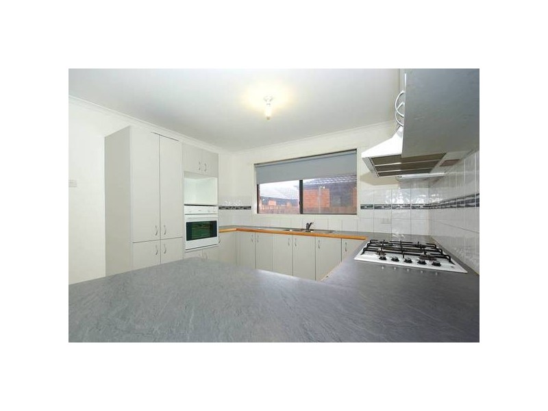 53 Oakland Drive, Hampton Park VIC 3976