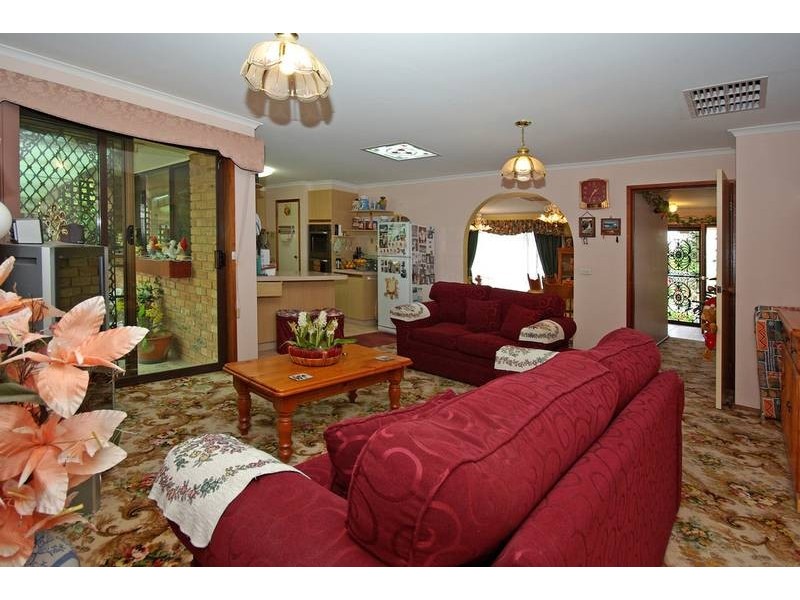 64 Huntington Drive, Hampton Park VIC 3976