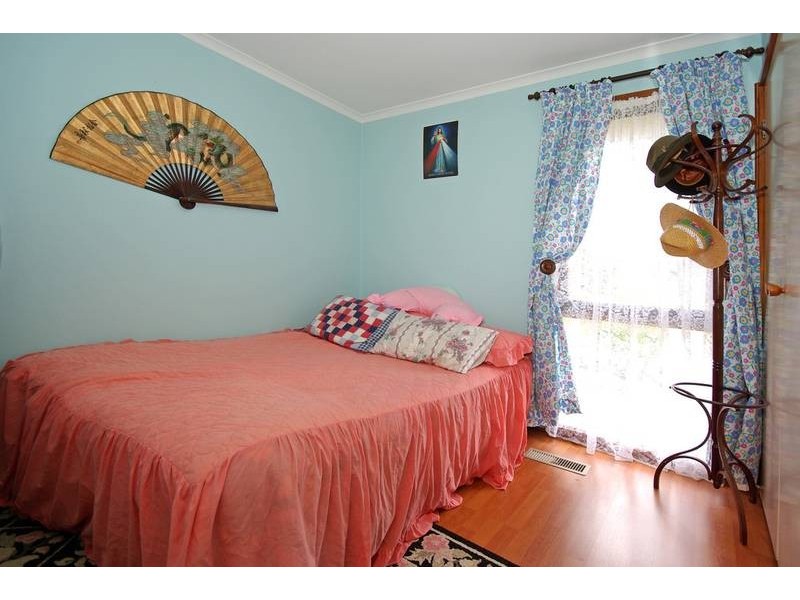 64 Huntington Drive, Hampton Park VIC 3976