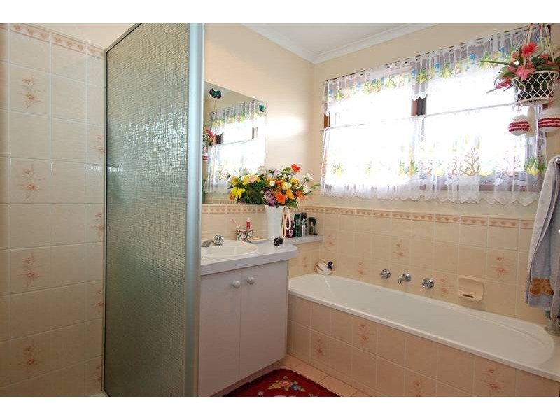 64 Huntington Drive, Hampton Park VIC 3976