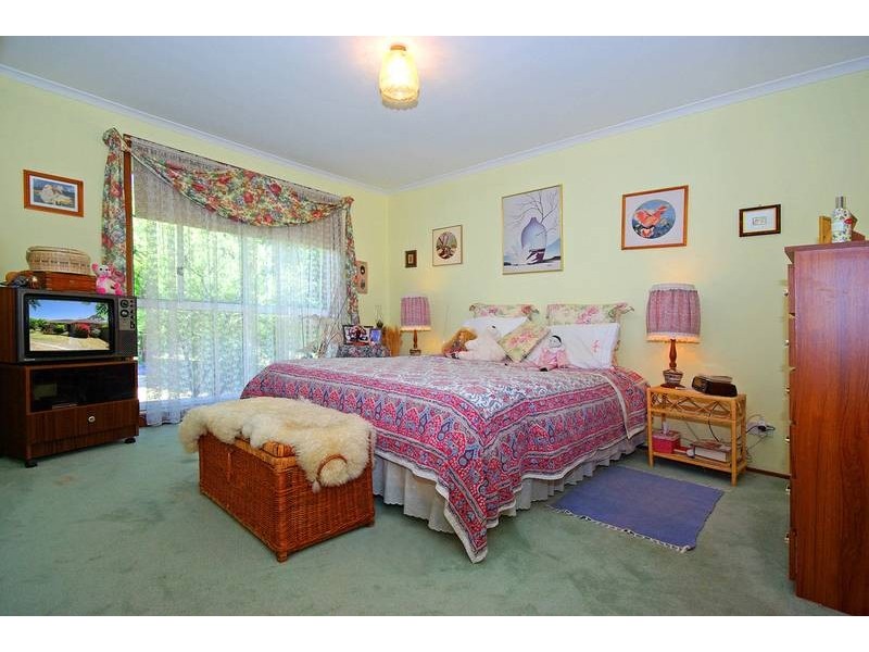 11 Conway Court, Hampton Park VIC 3976