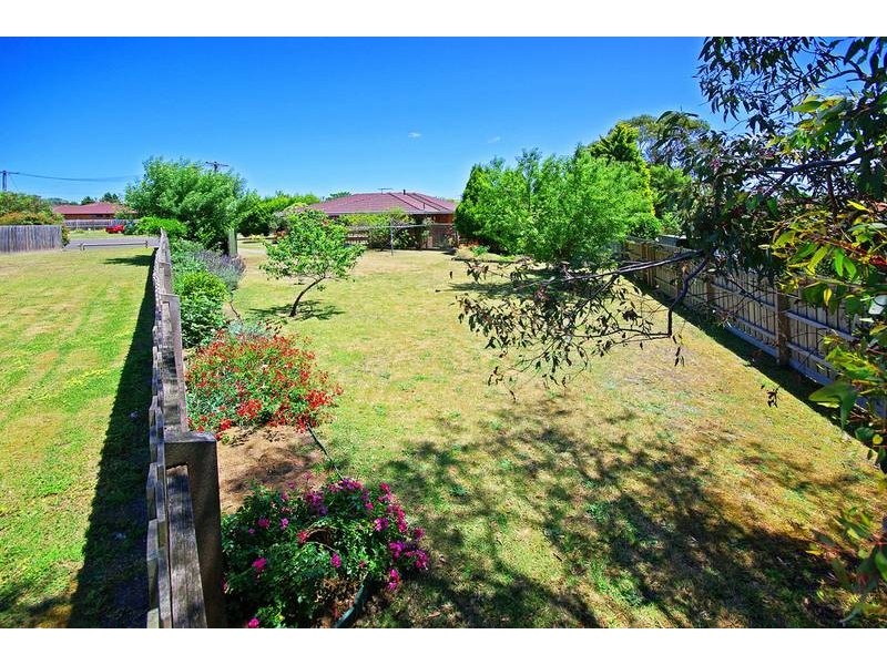 11 Conway Court, Hampton Park VIC 3976