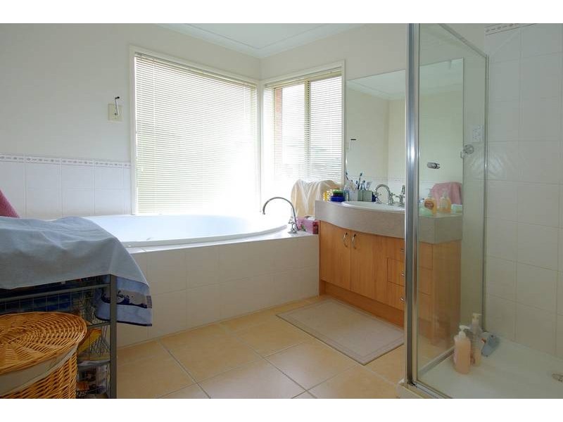 7 Upfield Walk, Lynbrook VIC 3975