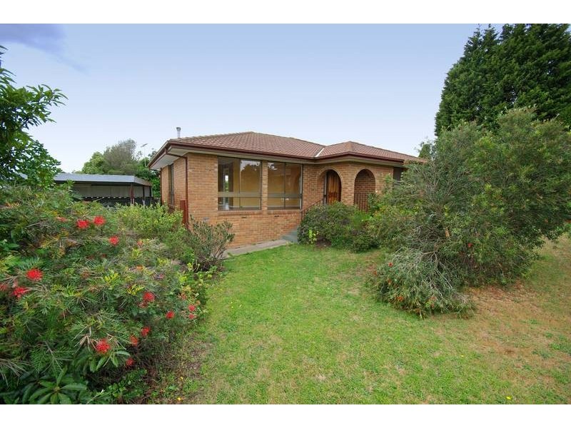 2 Dulnain Close, Hampton Park VIC 3976