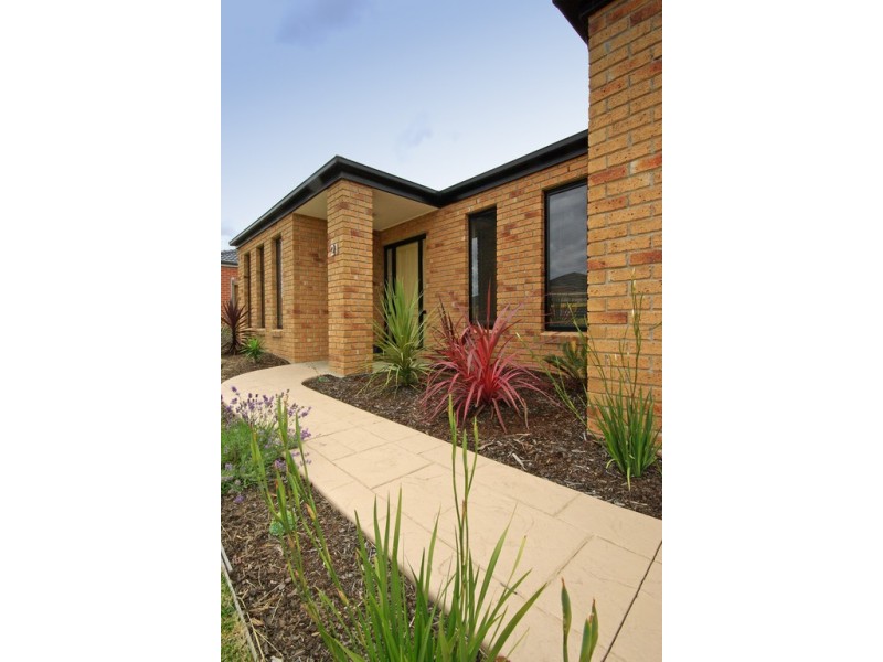 21 Tea Tree Court, Lyndhurst VIC 3975