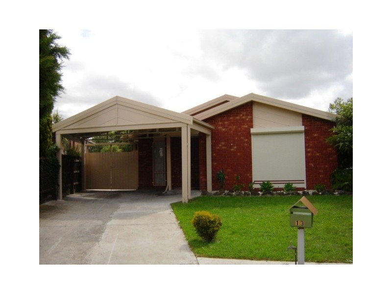 13 Mosig Court, Hampton Park VIC 3976