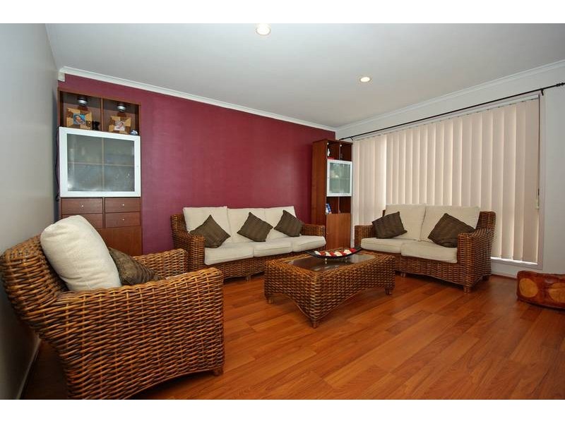 9 Dusk Court, Hampton Park VIC 3976