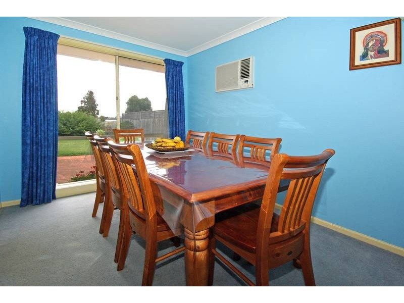 19 Redwood Avenue, Hampton Park VIC 3976