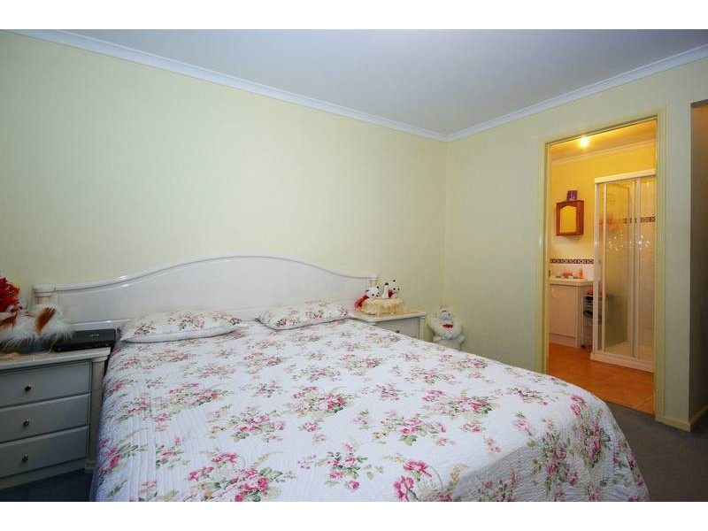 19 Redwood Avenue, Hampton Park VIC 3976