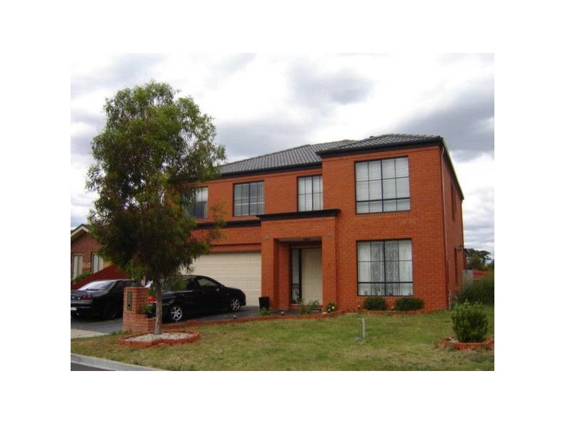 1 McKern Place, Lynbrook VIC 3975