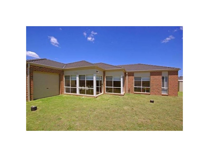 110 Lynbrook Boulevard, Lynbrook VIC 3975