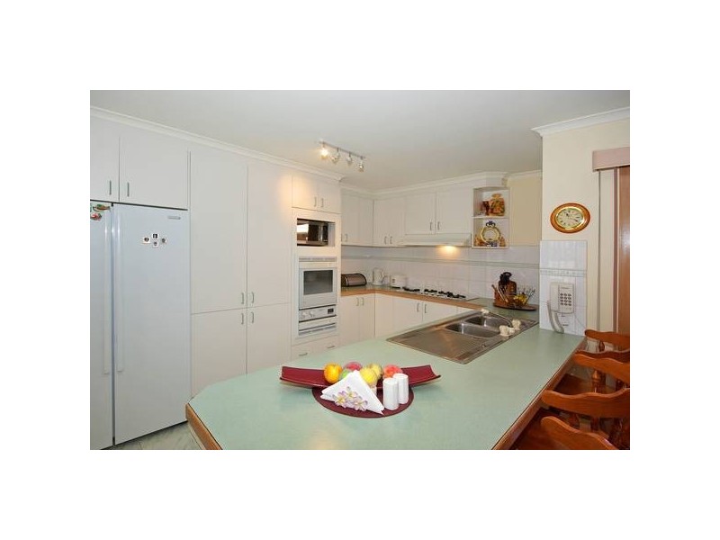 22 Victor Court, Hampton Park VIC 3976