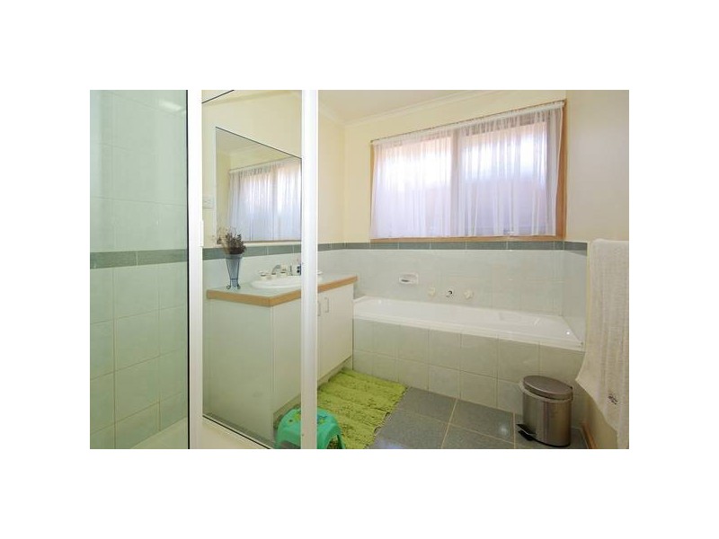 22 Victor Court, Hampton Park VIC 3976