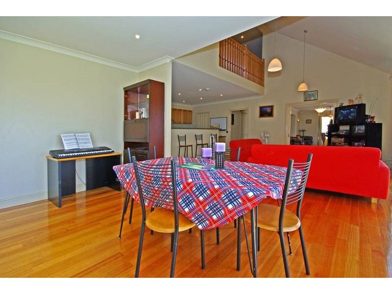 2 Silvertop Close, Lynbrook VIC 3975