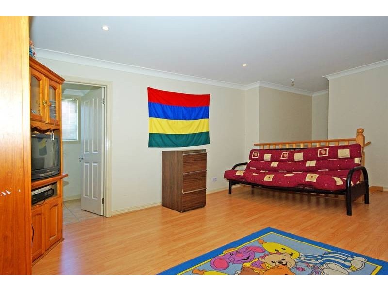2 Silvertop Close, Lynbrook VIC 3975