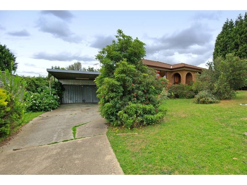 2 Dulnain Close, Hampton Park VIC 3976