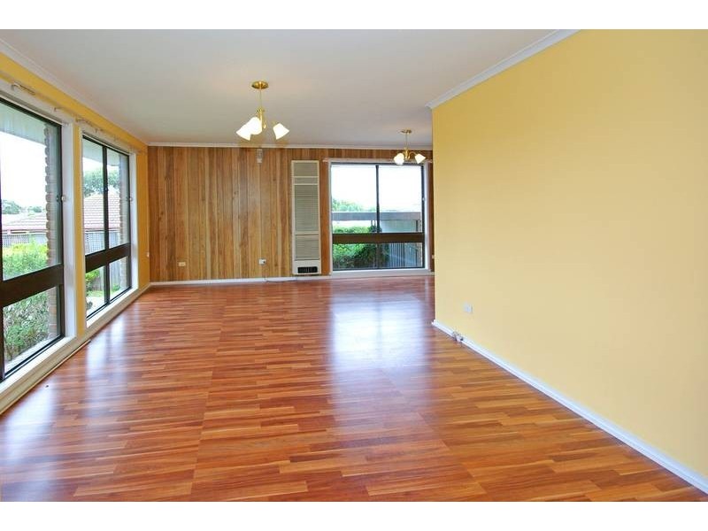 2 Dulnain Close, Hampton Park VIC 3976