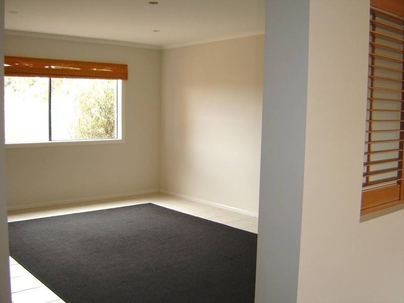 3 Carabeen Way, Lyndhurst VIC 3975