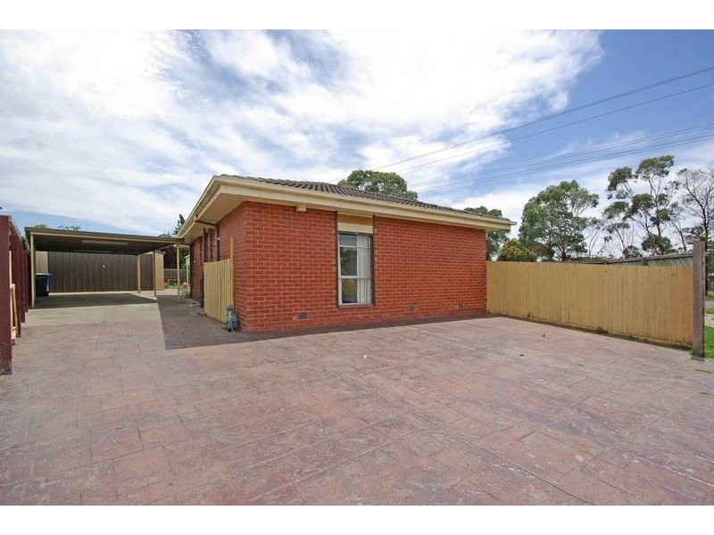 1 Highland Avenue, Hampton Park VIC 3976