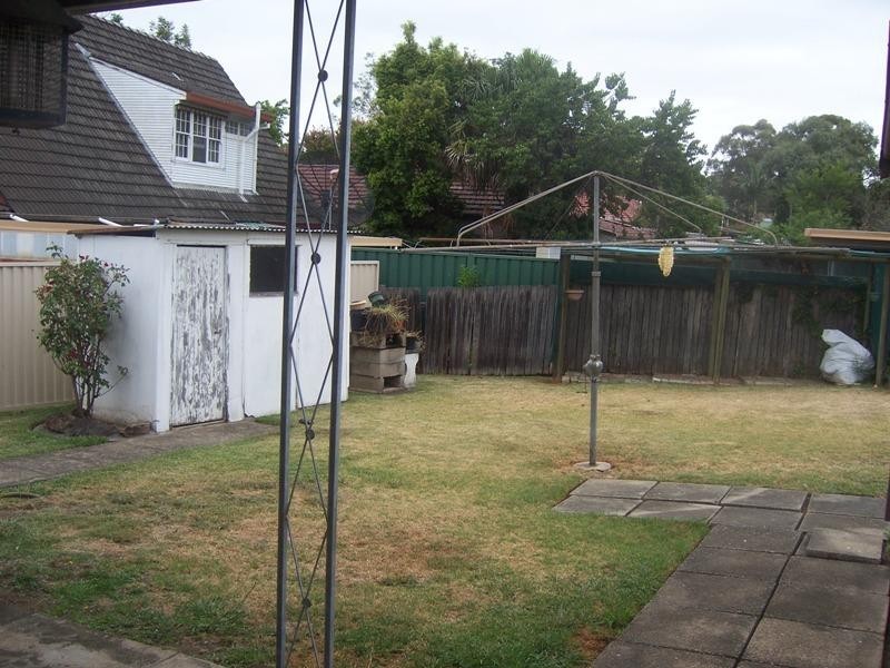 4 Robina Street, Blacktown NSW 2148