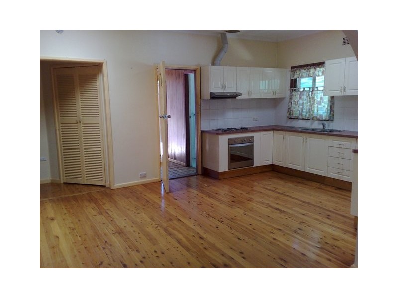 33 Julie Street, Blacktown NSW 2148