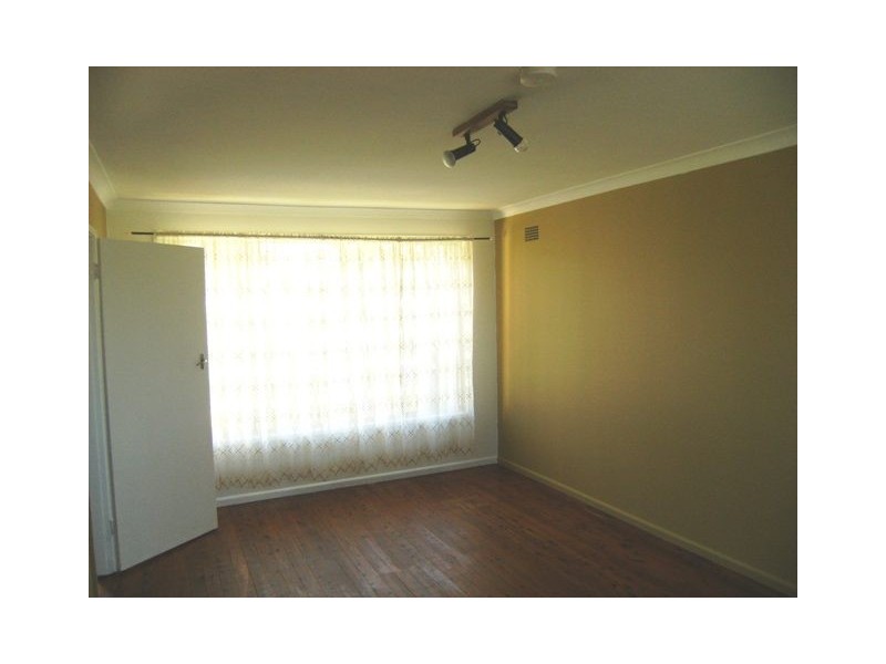 9 Lock St, Blacktown NSW 2148