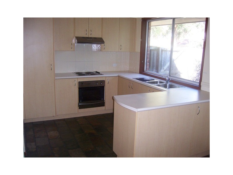 5 Erna Pl, Quakers Hill NSW 2763