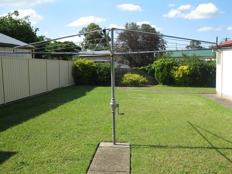 19 DINABETH AVENUE, Blacktown NSW 2148