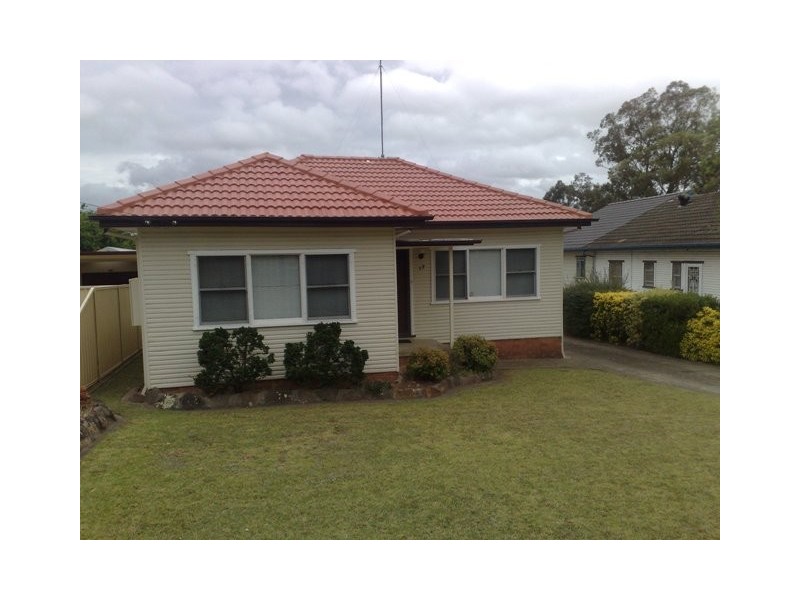 19 Dinabeth Avenue, Blacktown NSW 2148