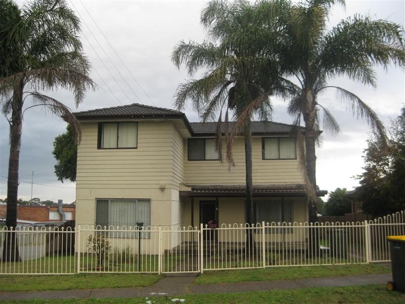 8 Collins Street, Blacktown NSW 2148