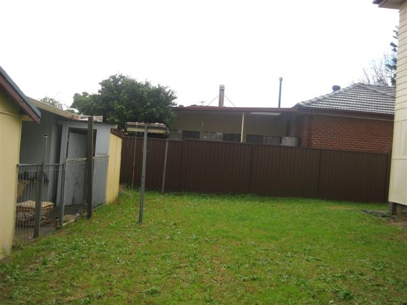 8 Collins Street, Blacktown NSW 2148