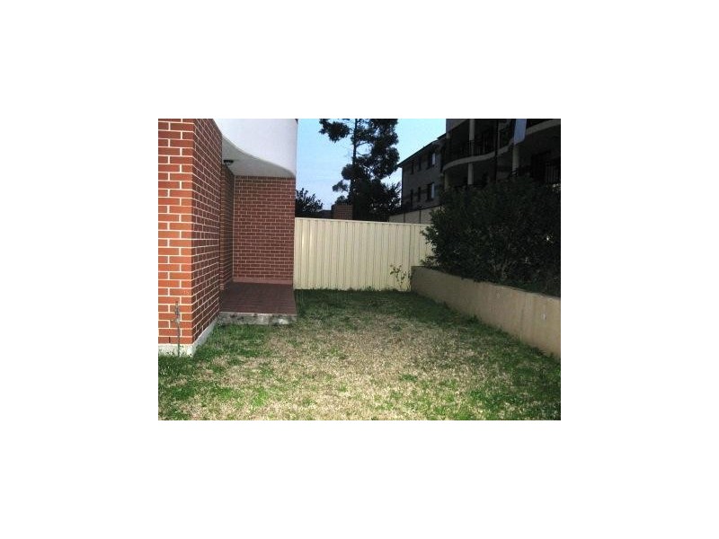 2/20-22 Clifton Street, Blacktown NSW 2148