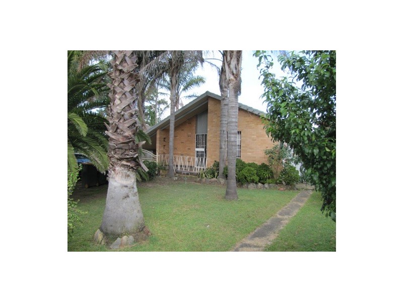51 WAITAKI STREET, Lethbridge Park NSW 2770