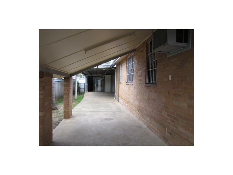 51 WAITAKI STREET, Lethbridge Park NSW 2770