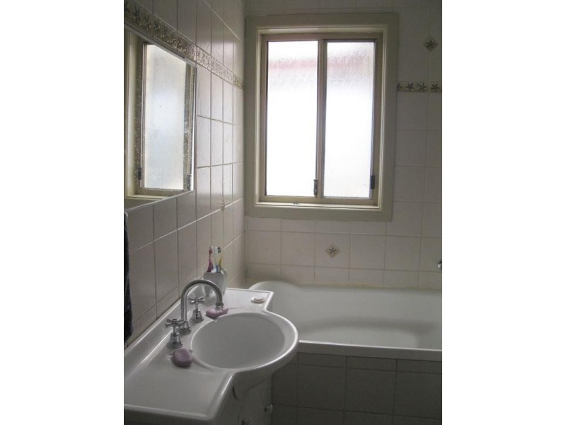 8 Lloyd Street, Blacktown NSW 2148