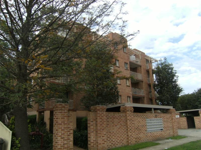 18/25-27 Fourth Avenue, Blacktown NSW 2148