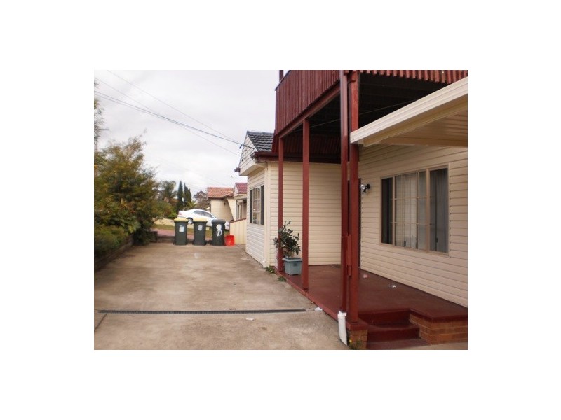 8 LLOYD STREET, Blacktown NSW 2148