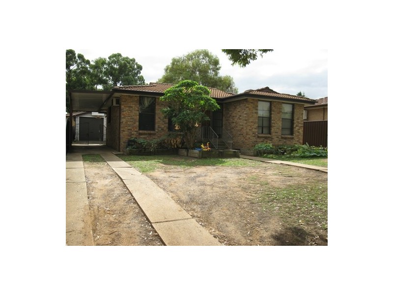 9 ALFORD STREET, Quakers Hill NSW 2763