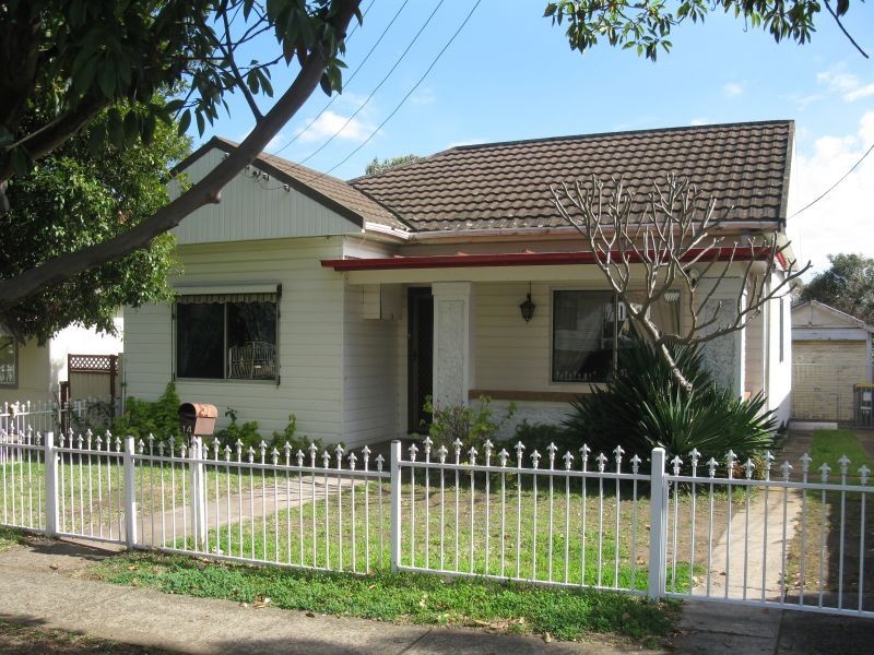 14 Sarsfield Street, Blacktown NSW 2148