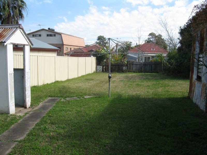 14 Sarsfield Street, Blacktown NSW 2148