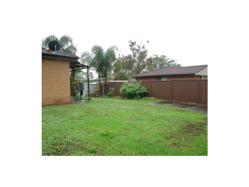 7 BOOKS STREET, Dean Park NSW 2761