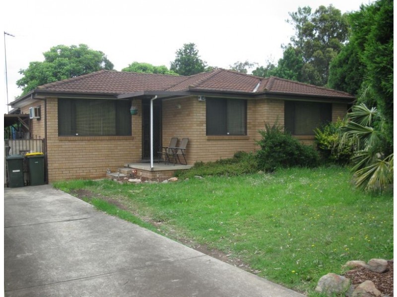 43 Hoyle Drive, Dean Park NSW 2761