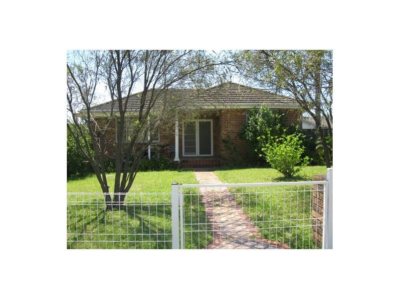 6 IWUNDA ROAD, Lalor Park NSW 2147