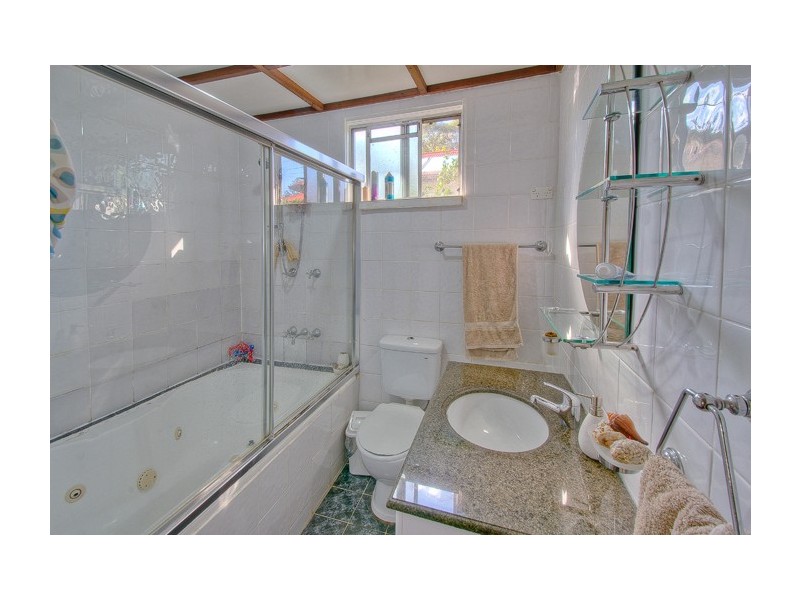 21 Fourth Avenue, Seven Hills NSW 2147