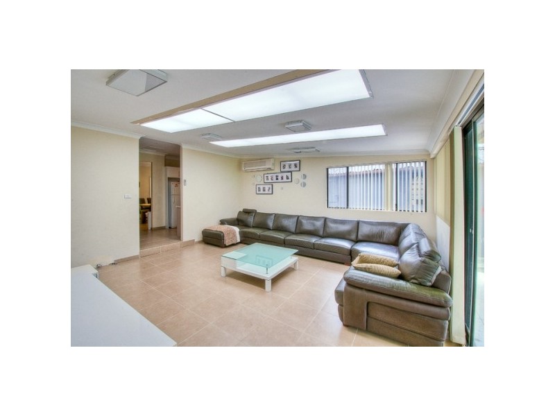 15 Wycombe Street, Doonside NSW 2767