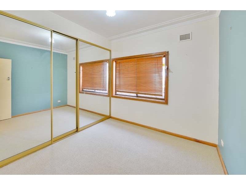 54 TARA ROAD, Blacktown NSW 2148
