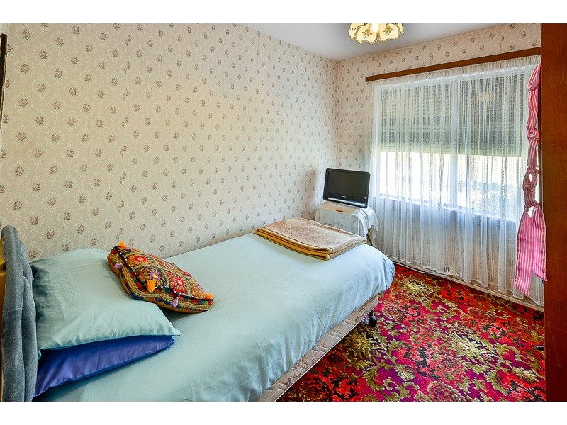 92 LUCRETIA ROAD, Seven Hills NSW 2147