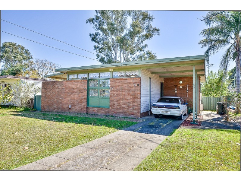 31 CUMBERNAULD CRESCENT, Dharruk NSW 2770