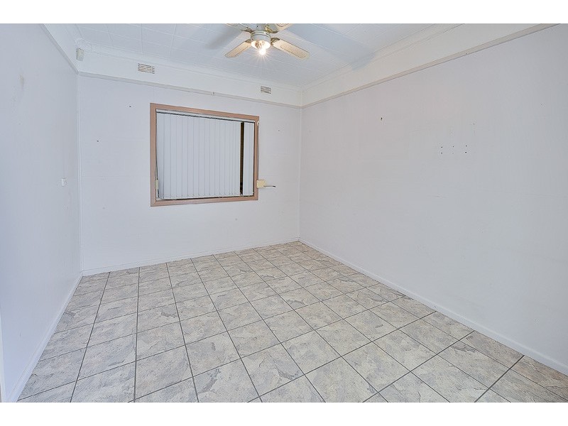 6 CRAWFORD ROAD, Doonside NSW 2767